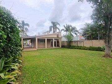 Casa na praia do Laranjal