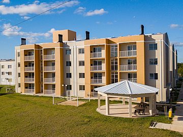 Apartamento 2 dormit�rios t�rreo