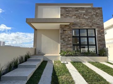 Casa - Venda - Três Vendas - Pelotas - RS