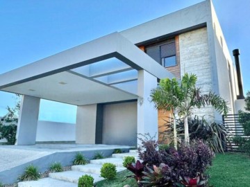 Casa em Condomínio - Venda - Laranjal - Pelotas - RS