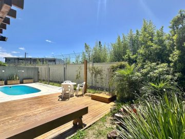 Casa em Condomnio - Venda - Laranjal - Pelotas - RS